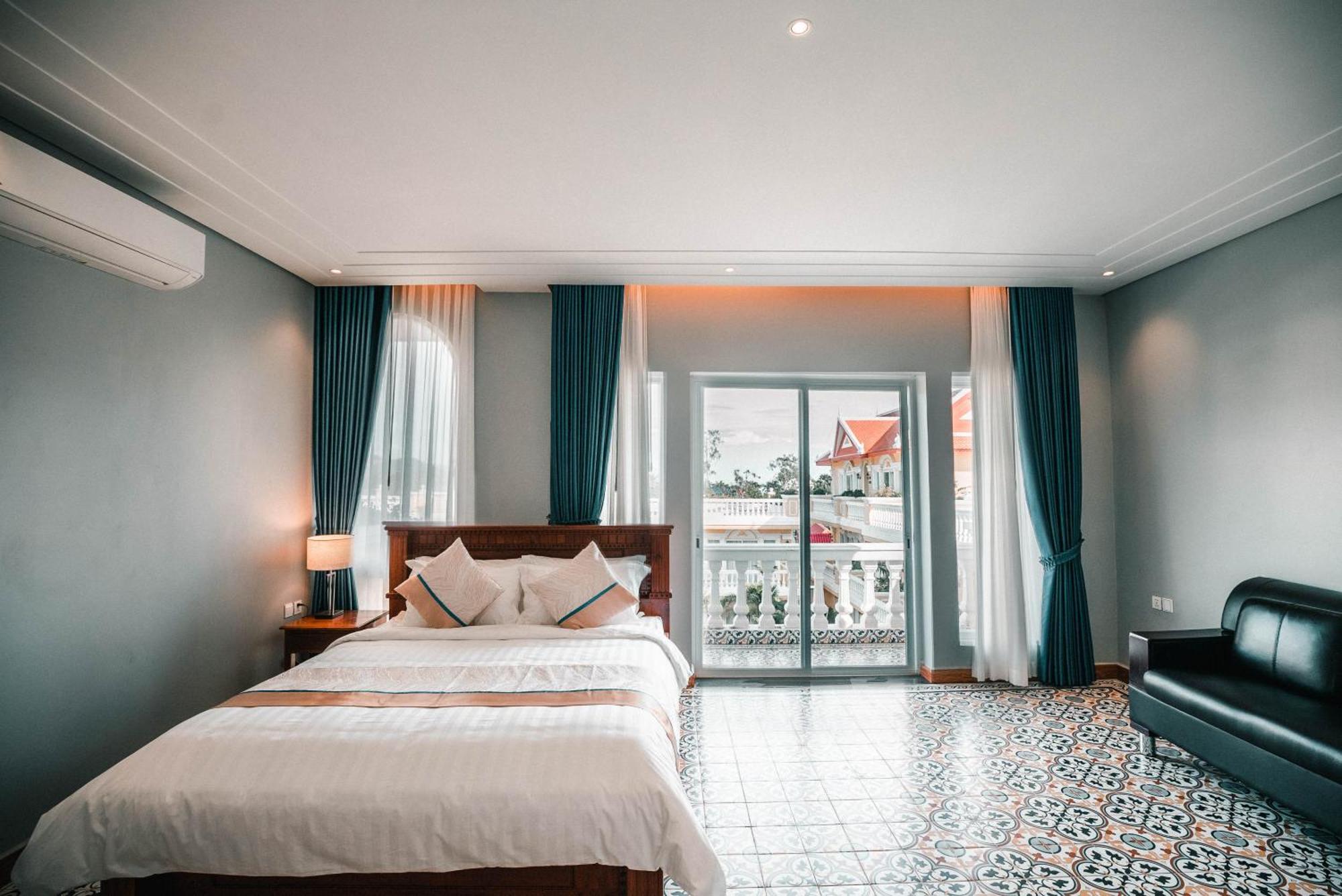 Sokchea Kampot Hotel Екстериор снимка