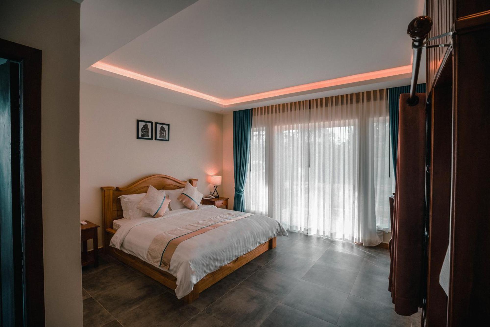 Sokchea Kampot Hotel Екстериор снимка