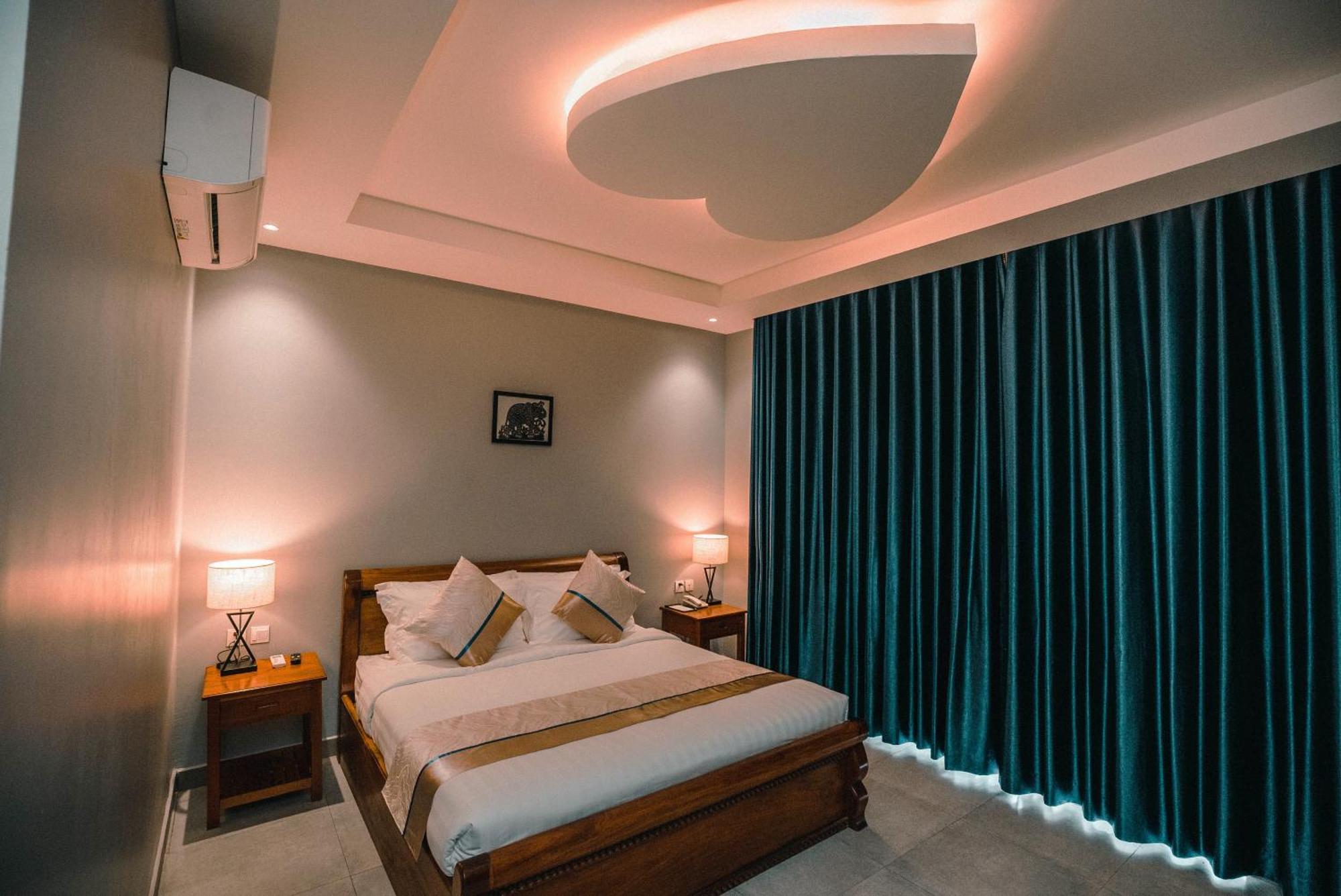 Sokchea Kampot Hotel Екстериор снимка