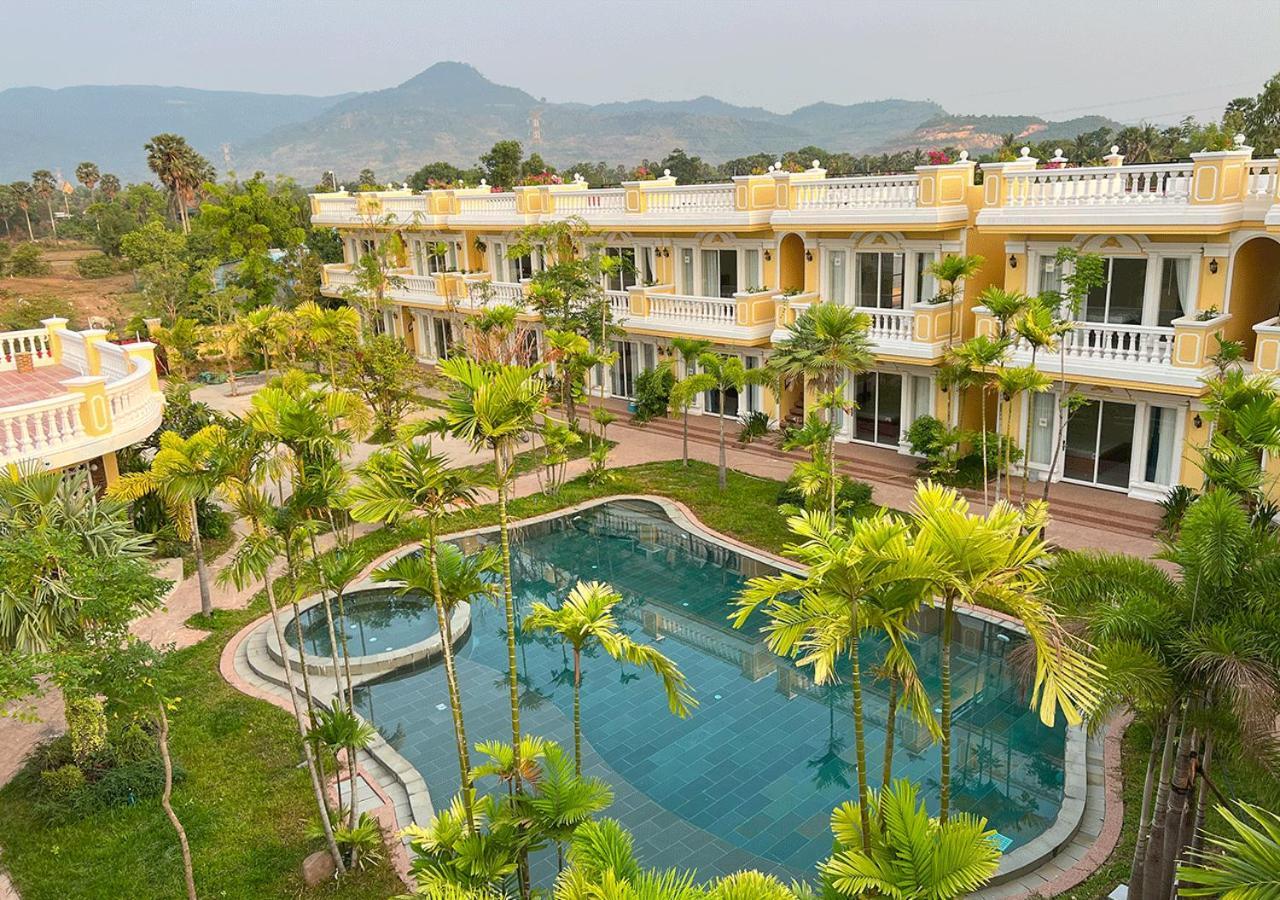 Sokchea Kampot Hotel Екстериор снимка