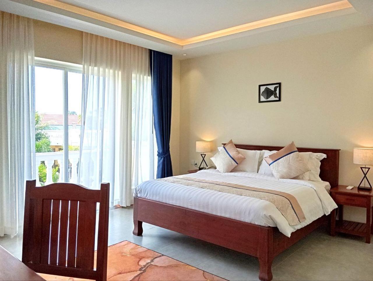 Sokchea Kampot Hotel Екстериор снимка