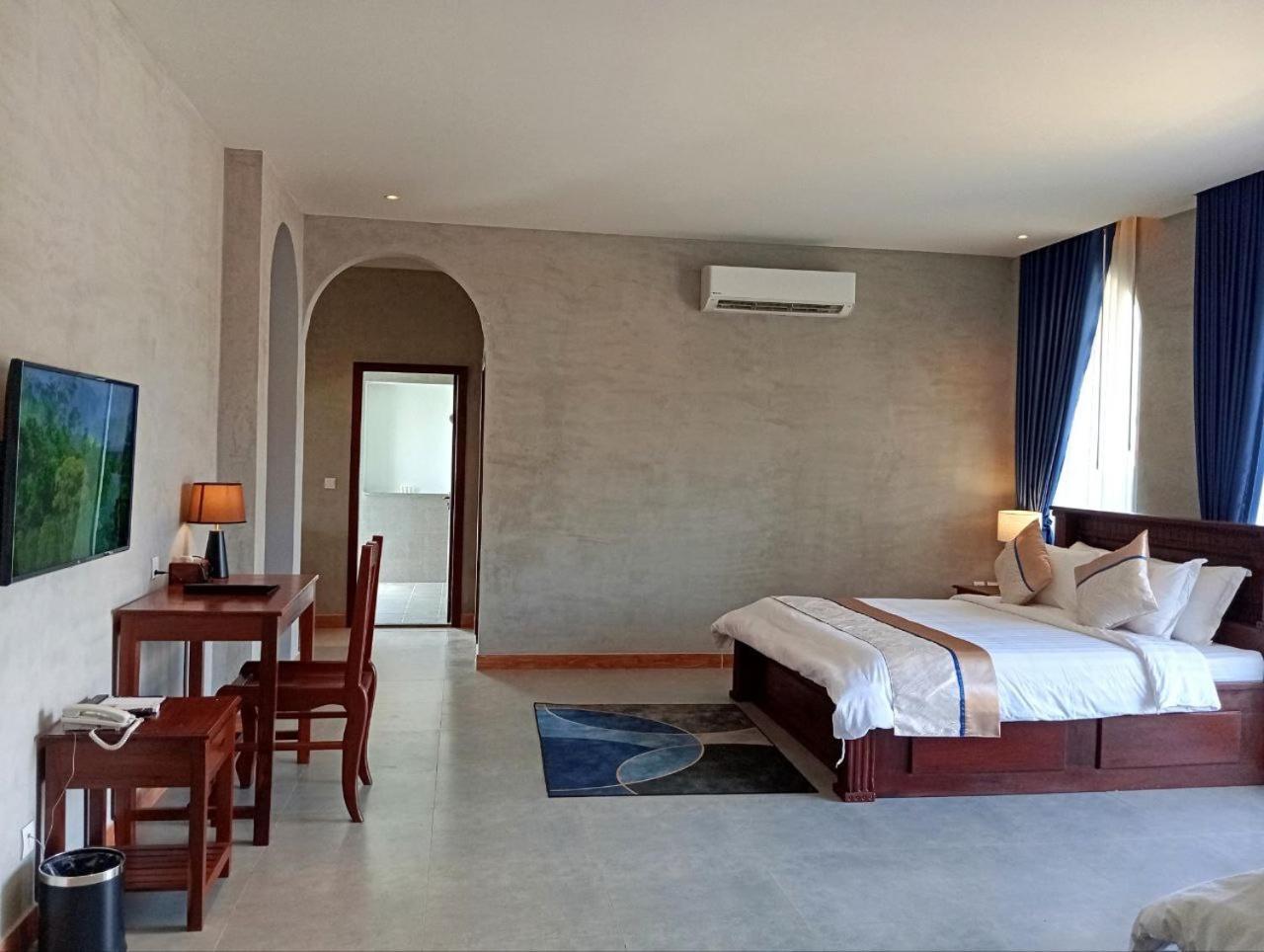 Sokchea Kampot Hotel Екстериор снимка