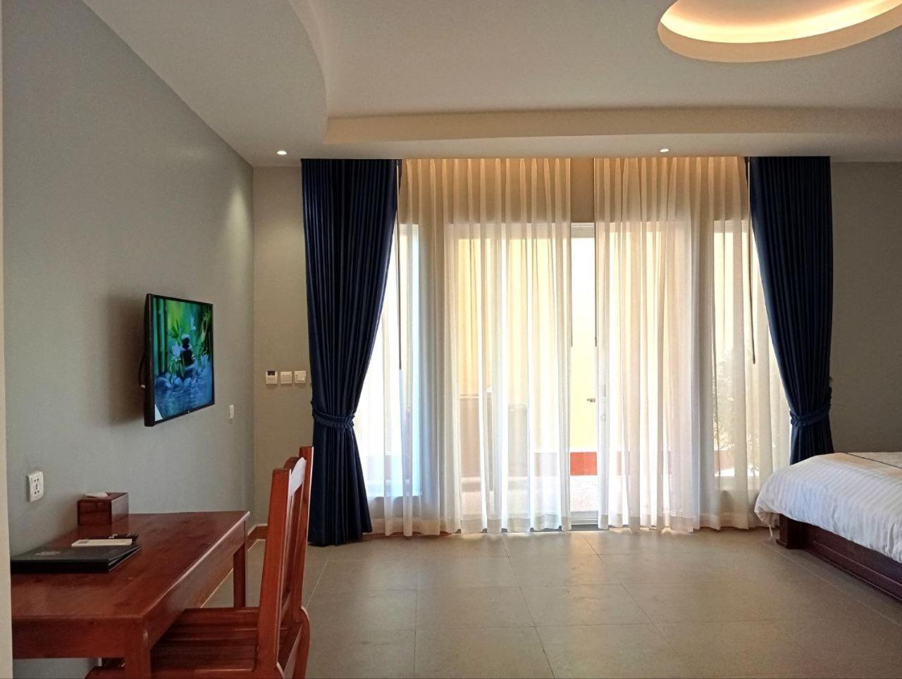 Sokchea Kampot Hotel Екстериор снимка