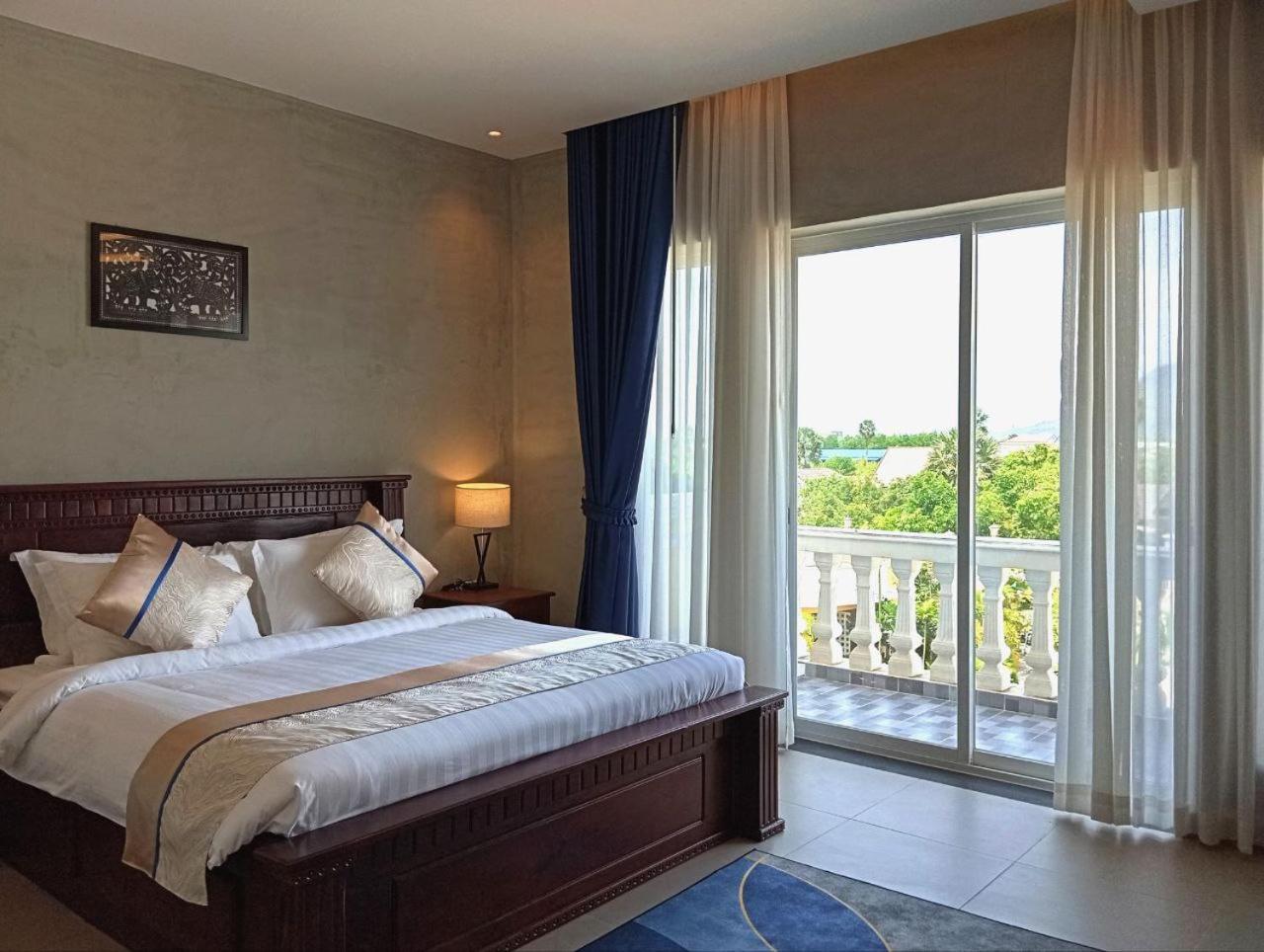 Sokchea Kampot Hotel Екстериор снимка